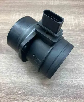 Audi A3 S3 8P Mass air flow meter 0281002735 03G906461C