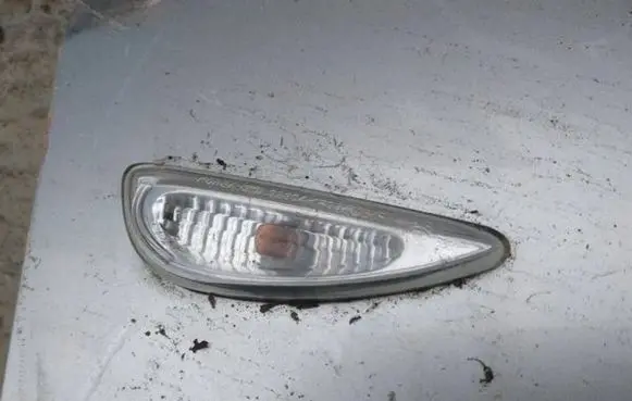 Hyundai i30 Front fender indicator light