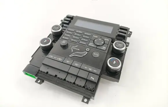 Volvo V70 Climate control unit 30782905