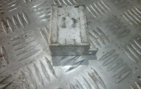Renault Clio I Other relay 54616f1