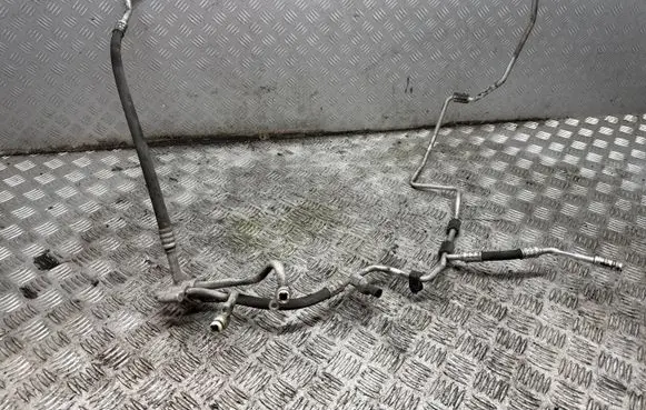 Mini Cooper Countryman R60 Air conditioning (A/C) pipe/hose 9802725