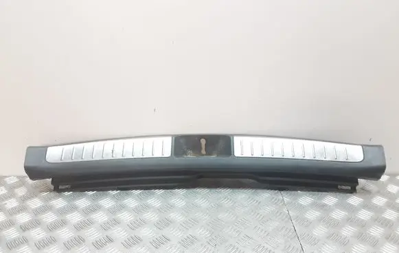 Toyota Avensis T250 Trunk/boot sill cover protection 5838705090