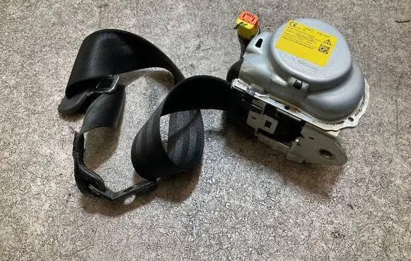 Audi A4 S4 B9 Rear seatbelt 34184201F 89768176 2231P1004201