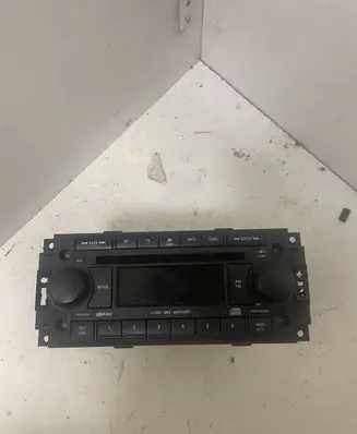 Dodge Caliber Radio/CD/DVD/GPS head unit P05064362AB