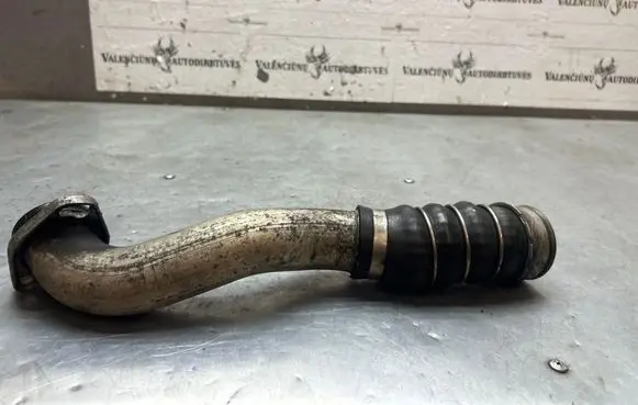 Intercooler hose/pipe