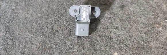 Audi Q7 4L Air pressure sensor 0261230095