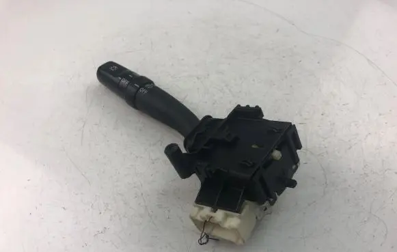 Toyota Avensis T250 Indicator stalk 173650