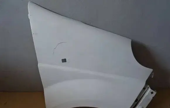 Nissan Primastar Fender