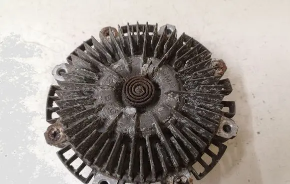 KIA Sorento Viscous fan clutch
