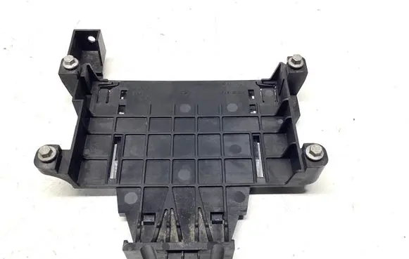 Volvo S60 Engine control unit holder 30729835 6G9N17108A