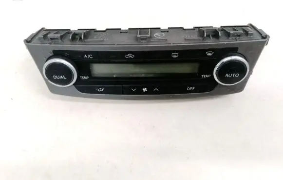 Toyota Avensis T270 Climate control unit 5590005470 55900-05470