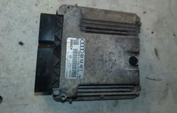 Audi A8 S8 D3 4E Engine control unit/module 4E0910402E