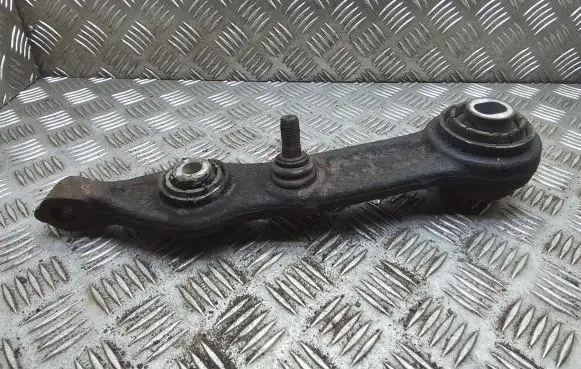 Mercedes-Benz CLS C219 Front lower control arm/wishbone