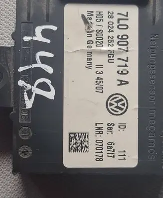 Volkswagen PASSAT B7 Alarm control unit/module 7L0907719A 28024252