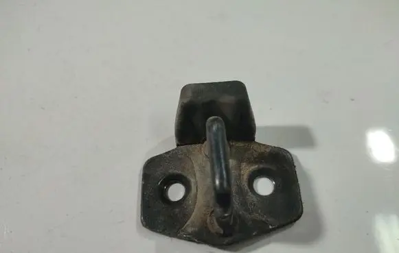 Chrysler Voyager Rear door lock loop/hook striker 