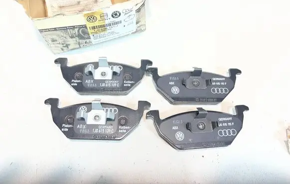 Skoda Octavia Mk4 Brake pads (front) 1J0698151