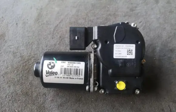 BMW 5 G30 G31 Wiper motor 60497 W000061595
