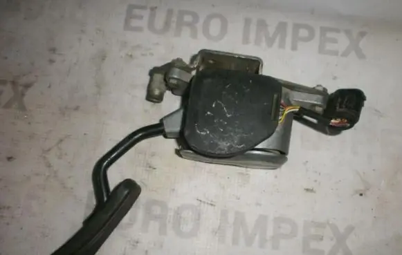 Volvo S40, V40 Accelerator throttle pedal vdo