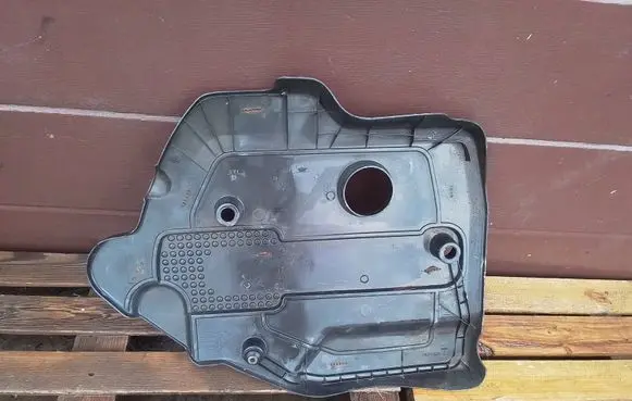 Engine cover (trim)