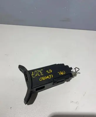 Fuel tank cap lock motor