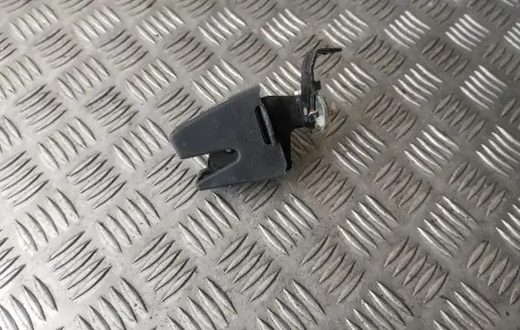 Loading door lock