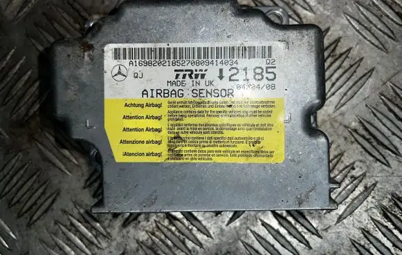 Mercedes-Benz B W245 Airbag control unit/module 2185 0440408 A169822185