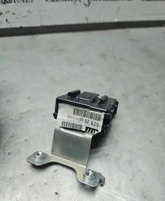 Nissan X-Trail T32 Central body control module 284p16ft2a 284p17fr2e
