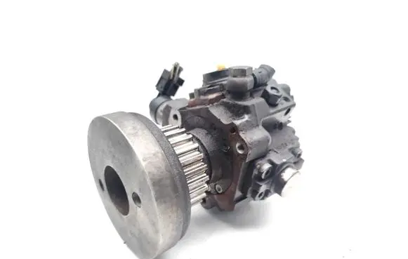 Audi A6 S6 C6 4F Fuel injection high pressure pump 059130755S 0445010171