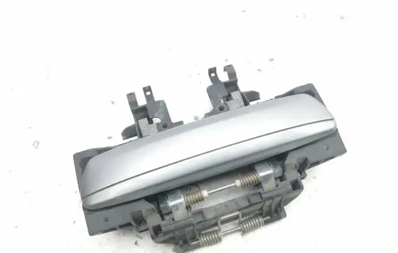 Audi A8 S8 D3 4E Front door exterior handle 4E0839885