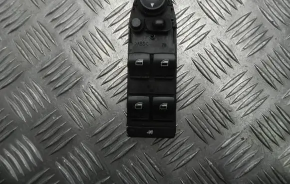 BMW 5 E60 E61 Electric window control switch 9122111 T6416
