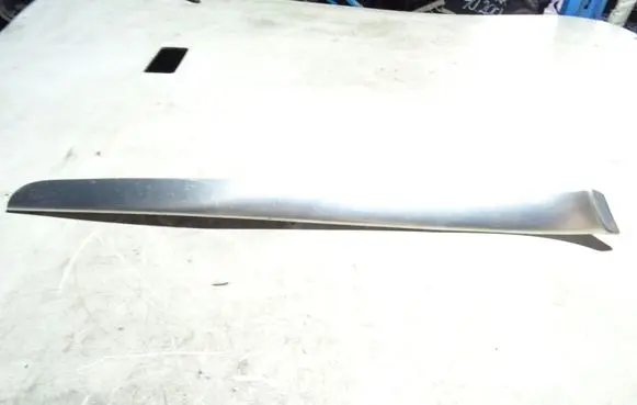 Audi A4 S4 B6 8E 8H Front door trim bar 8E0867410