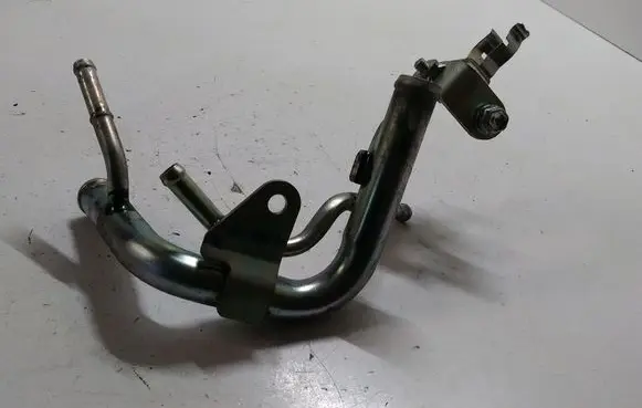 Toyota Land Cruiser (J150) Engine coolant pipe/hose