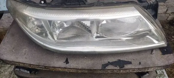 Renault Laguna II Headlight/headlamp 89005278