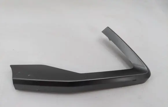 Dashboard glove box trim