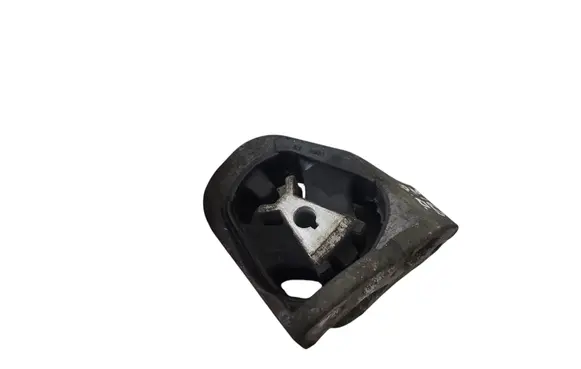 Volvo V40 Engine mount bracket 31430432