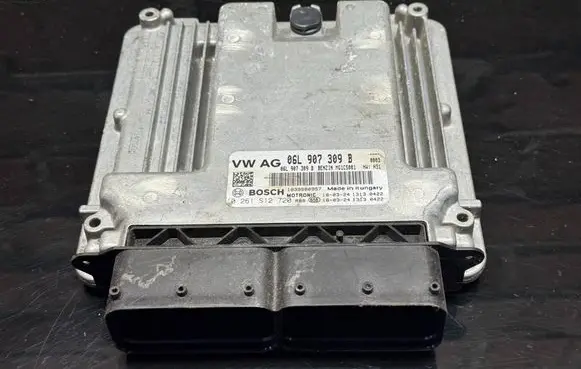 Audi A3 S3 8V Engine control unit/module 06L907309B 0261S12720