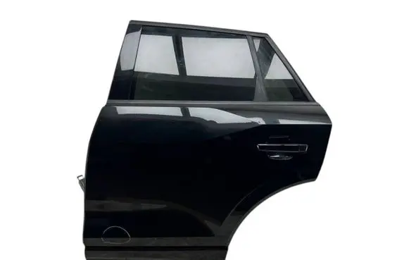 Audi Q2 - Rear door