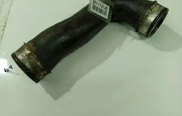 Volkswagen Golf V Intercooler hose/pipe 