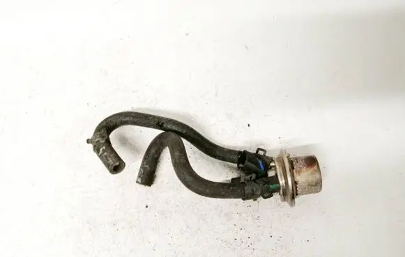 Mercedes-Benz E W212 Fuel pressure sensor 0444025005 160315004932