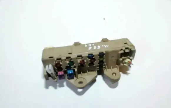 Mazda 626 Fuse box set 1l260001 4977
