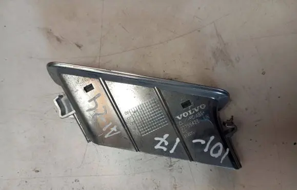 Dashboard air vent grill cover trim