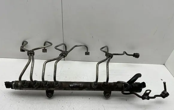 Volvo XC60 Fuel main line pipe 30777759 31216313