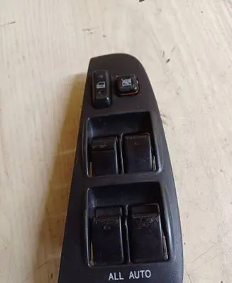 Toyota Avensis T250 Electric window control switch 54035144 8480205210B0