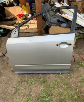 Nissan Murano Z50 Front door