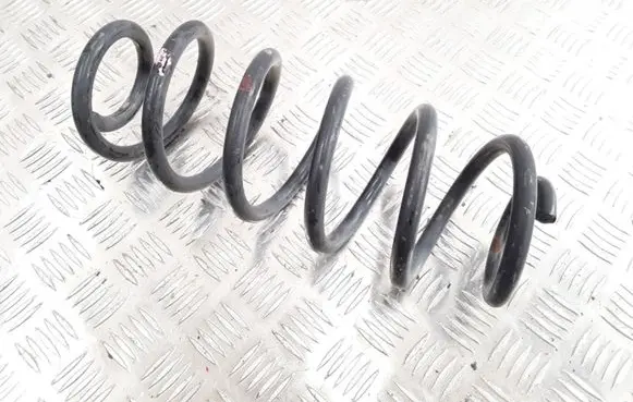 Toyota Verso Rear coil spring