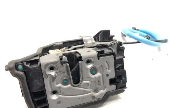 BMW X6 F16 Rear door lock 7362785