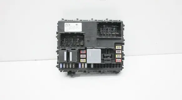 Land Rover Range Rover Sport L461 Fuse box set M8E214A074EC