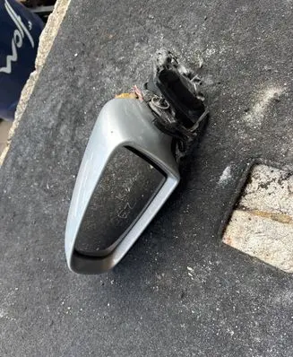 Audi A4 S4 B6 8E 8H Front door electric wing mirror 010681