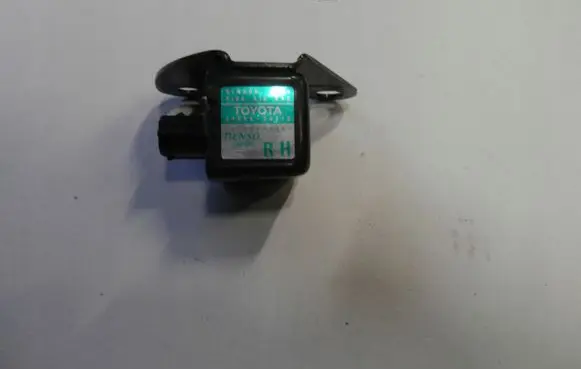 Peugeot 5008 Airbag deployment crash/impact sensor 24010
