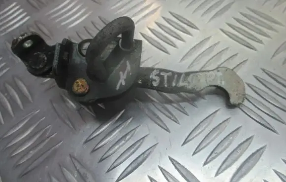 Fiat Stilo Rear door check strap stopper